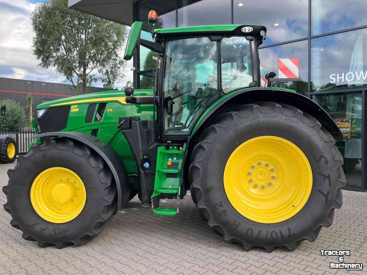 Schlepper / Traktor John Deere 6R 175