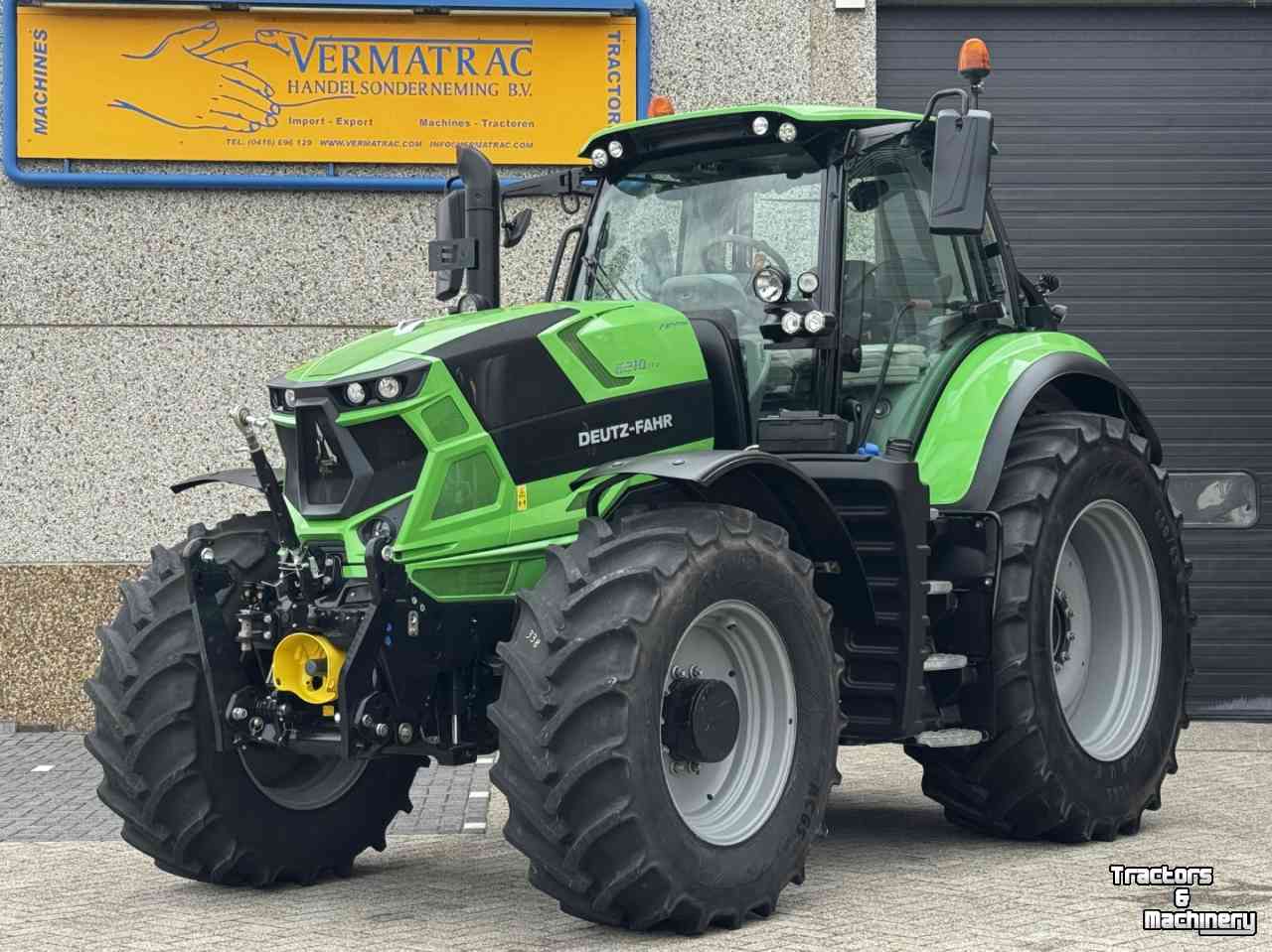Schlepper / Traktor Deutz-Fahr Agrotron 6210 TTV vario Stage V Fronthef+pto Lucht Hydr rem GPS 1382u