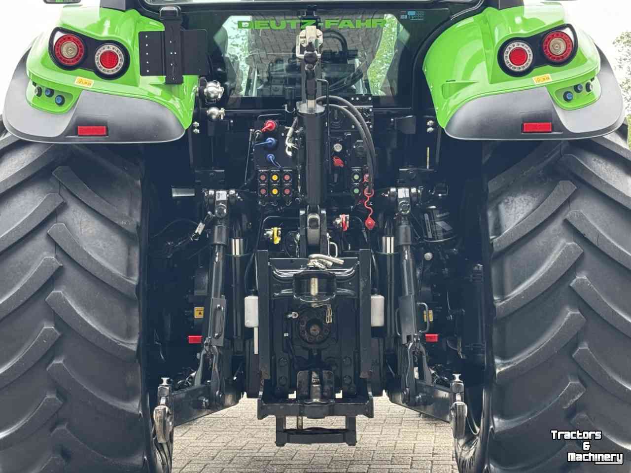 Schlepper / Traktor Deutz-Fahr Agrotron 6210 TTV vario Stage V Fronthef+pto Lucht Hydr rem GPS 1382u