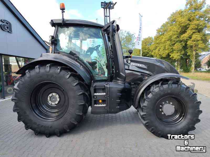 Schlepper / Traktor Valtra T174 Direct