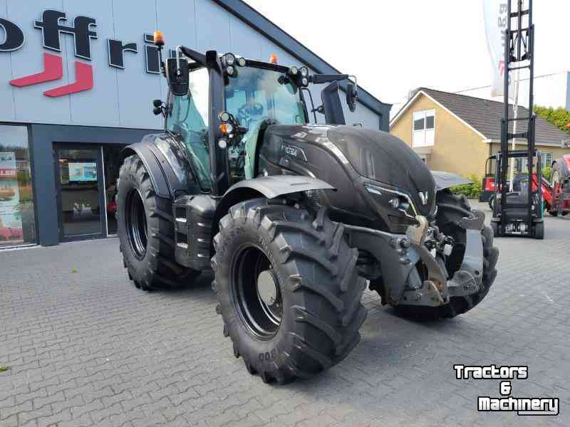 Schlepper / Traktor Valtra T174 Direct