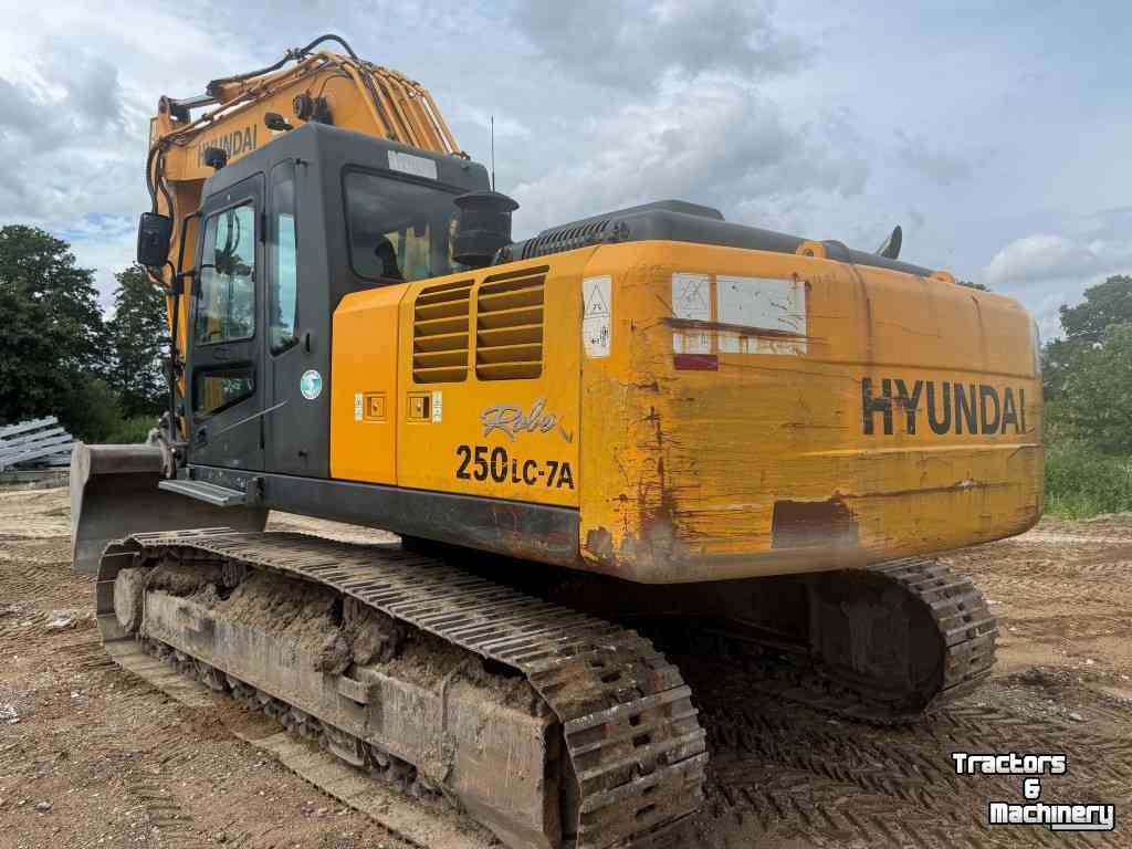 Raupenbagger Hyundai 250-7A
