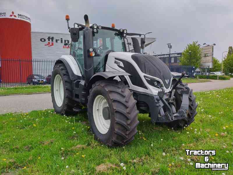 Schlepper / Traktoren Valtra T174 Active