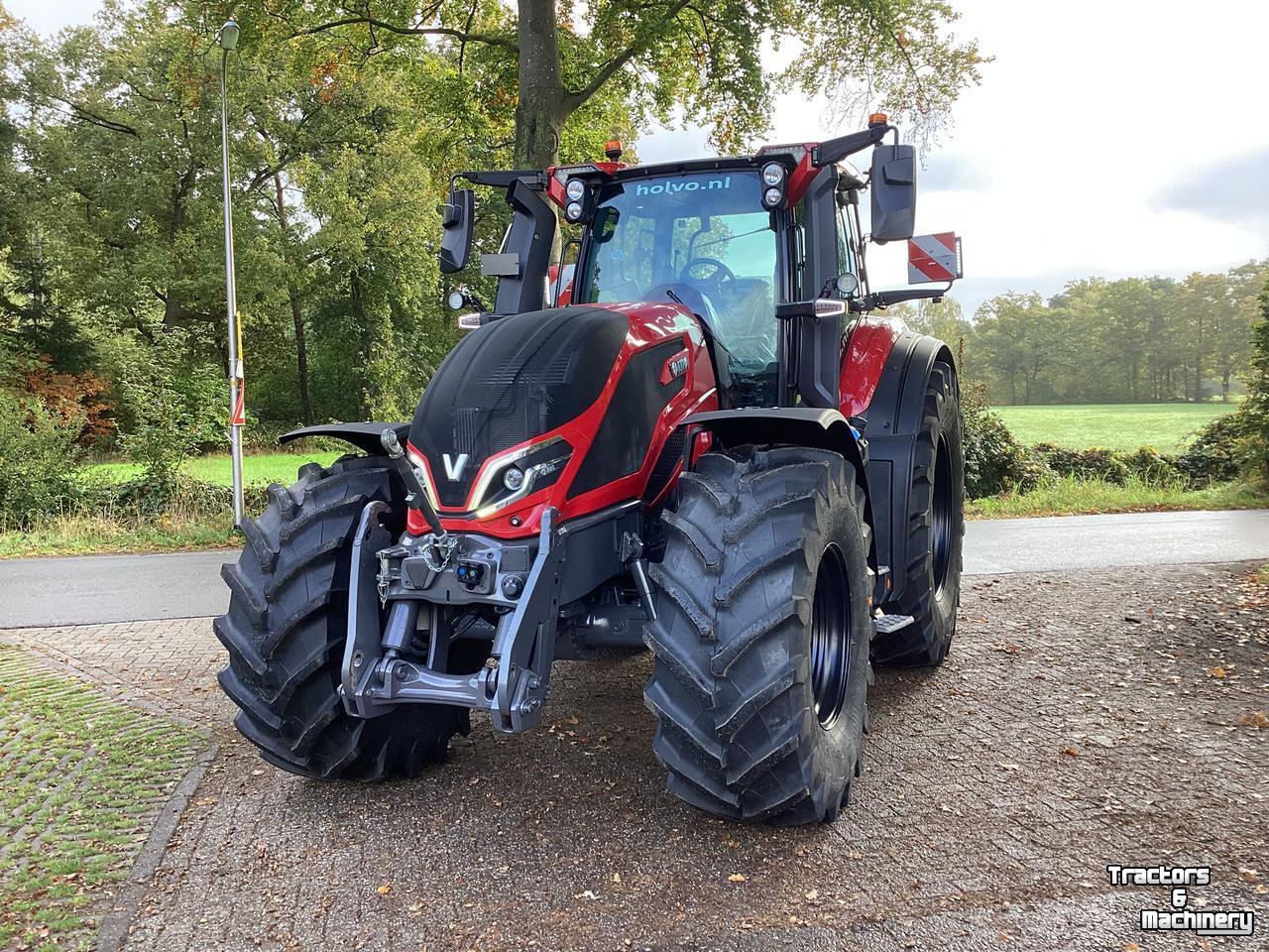 Schlepper / Traktor Valtra Q285