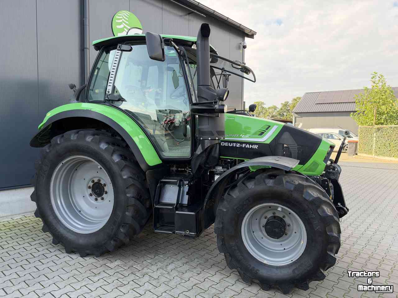 Schlepper / Traktor Deutz-Fahr Agrotron 6140.4