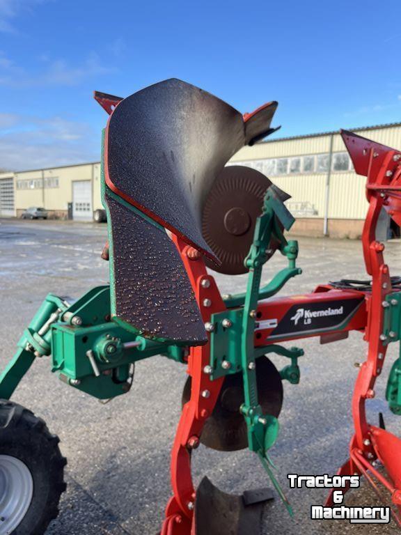 Pflüge Kverneland LB100-300