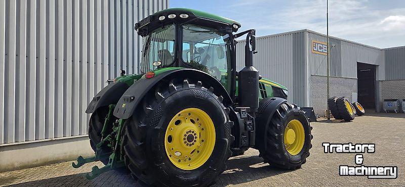 Schlepper / Traktor John Deere 7310R