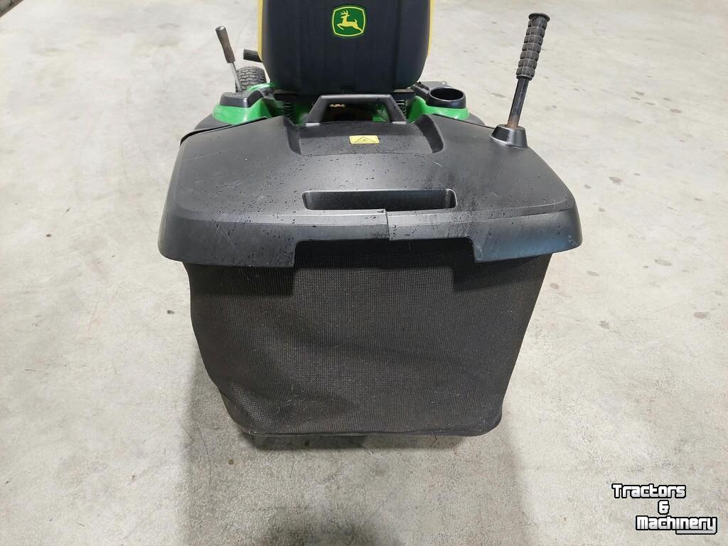 Aufsitzrasenmäher John Deere X 155R