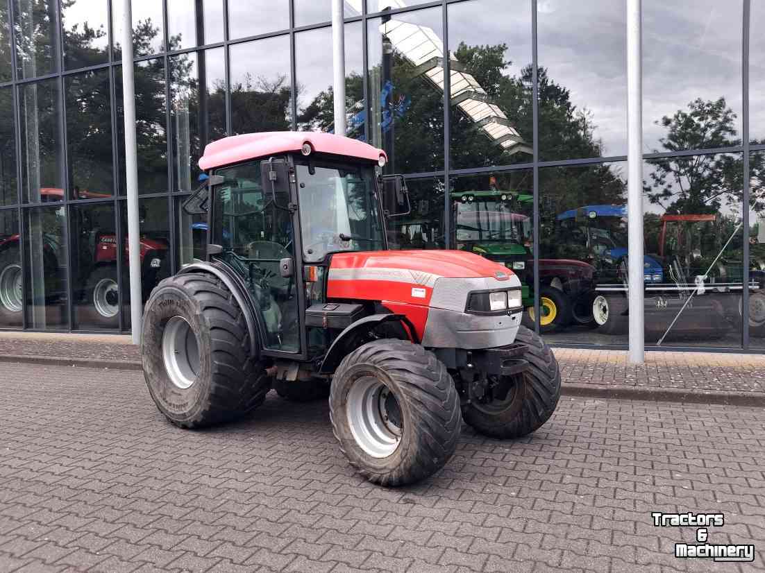 Schlepper / Traktor McCormick F-85-N