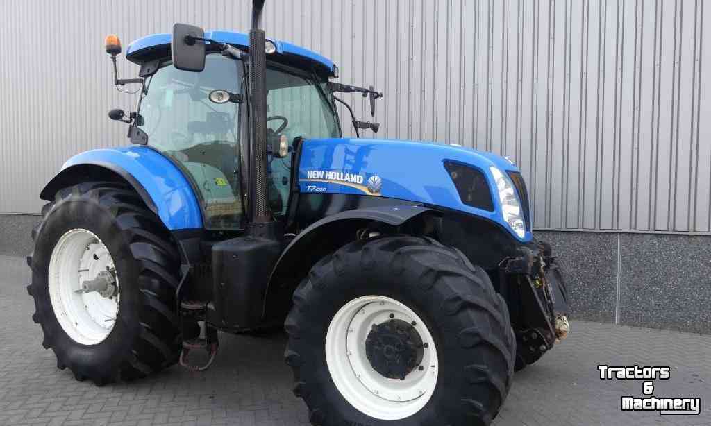 Schlepper / Traktoren New Holland T7.260 4WD Tractor