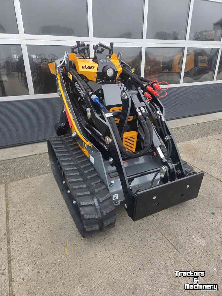 Radlader Giant GS850T - 55925-