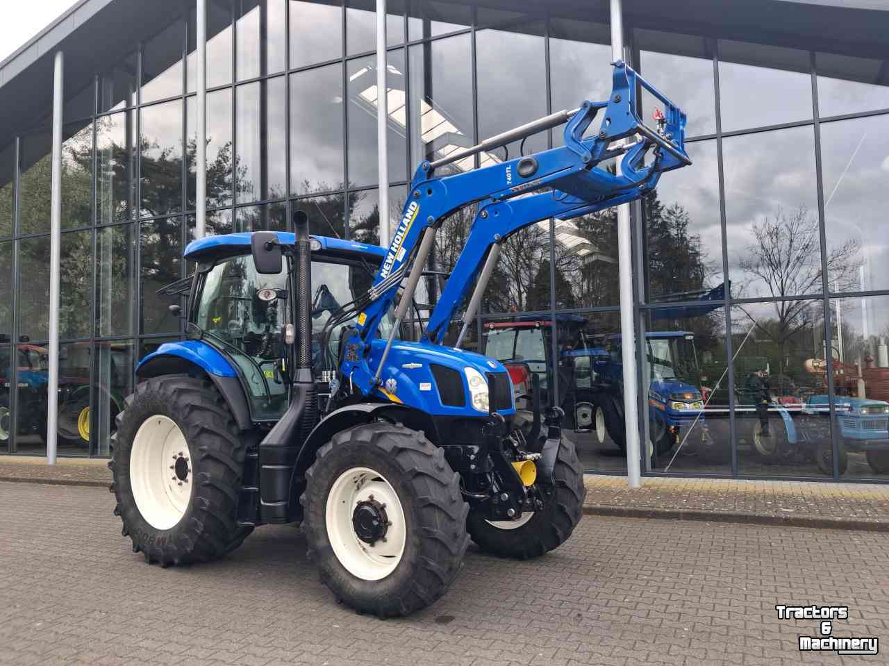Schlepper / Traktor New Holland T6.140 Autocommand