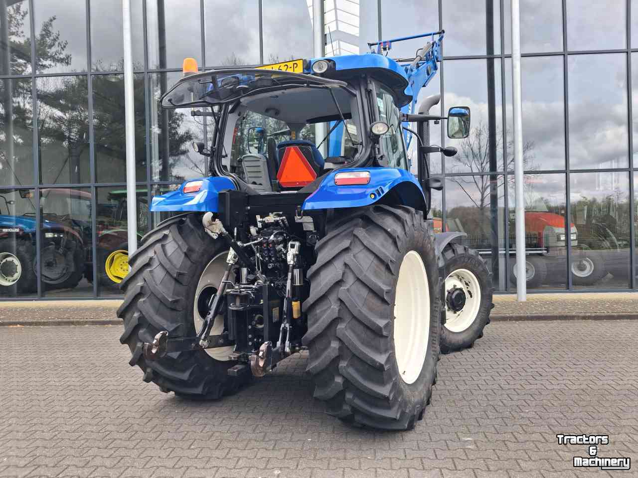 Schlepper / Traktor New Holland T6.140 Autocommand