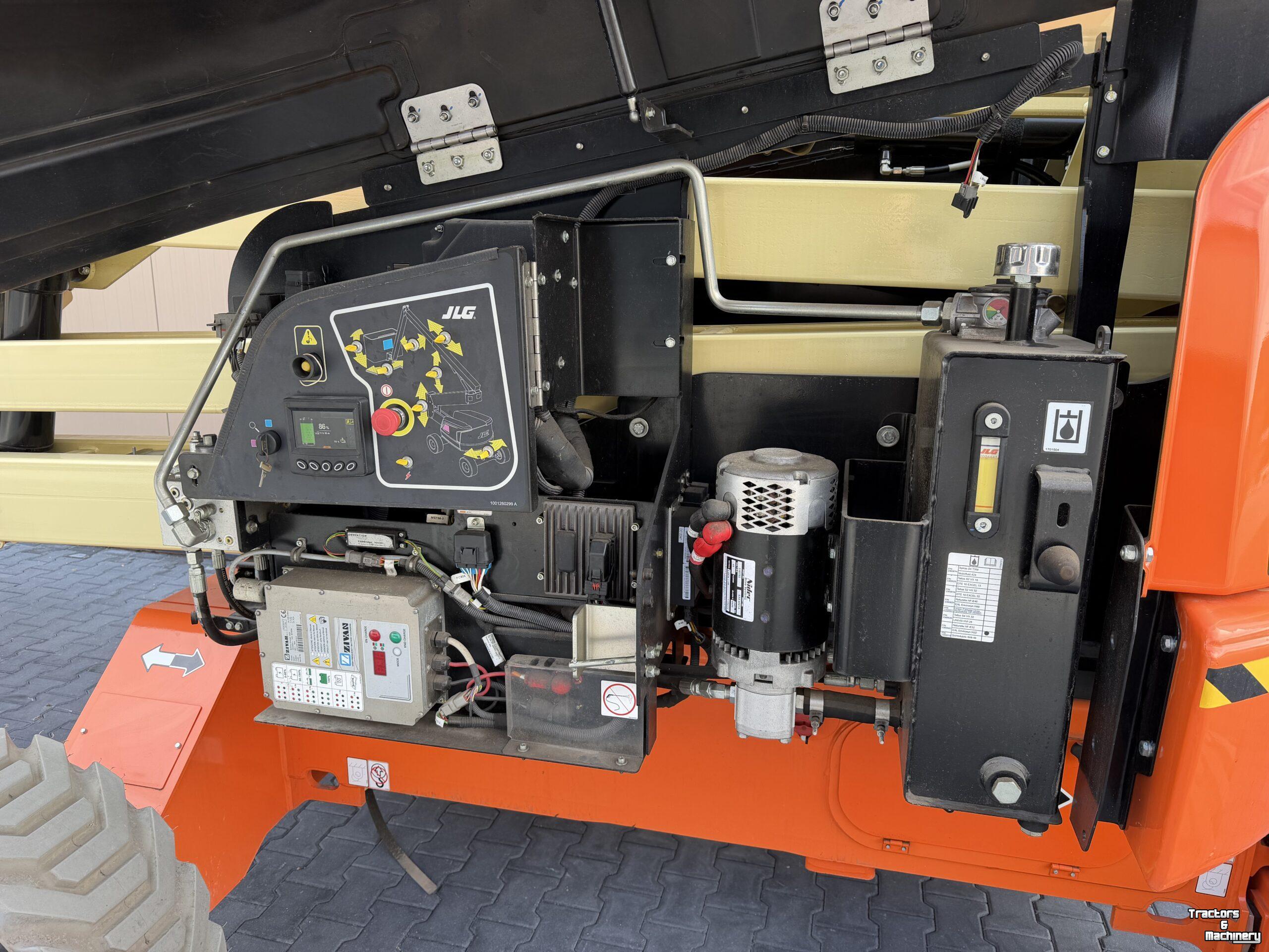 Scherenarbeitsbühnen JLG EC450AJ