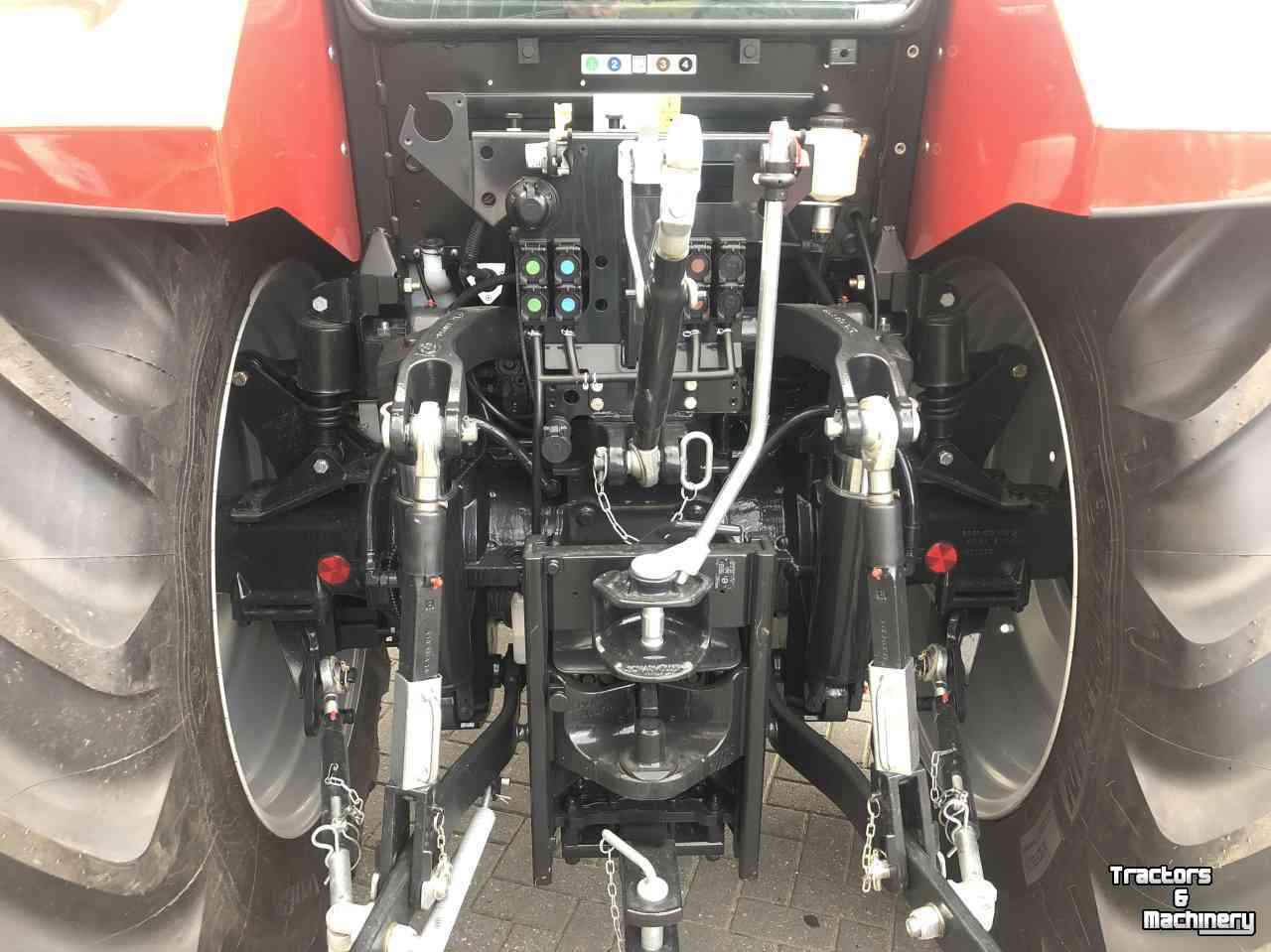 Schlepper / Traktoren Case-IH Luxxum 120