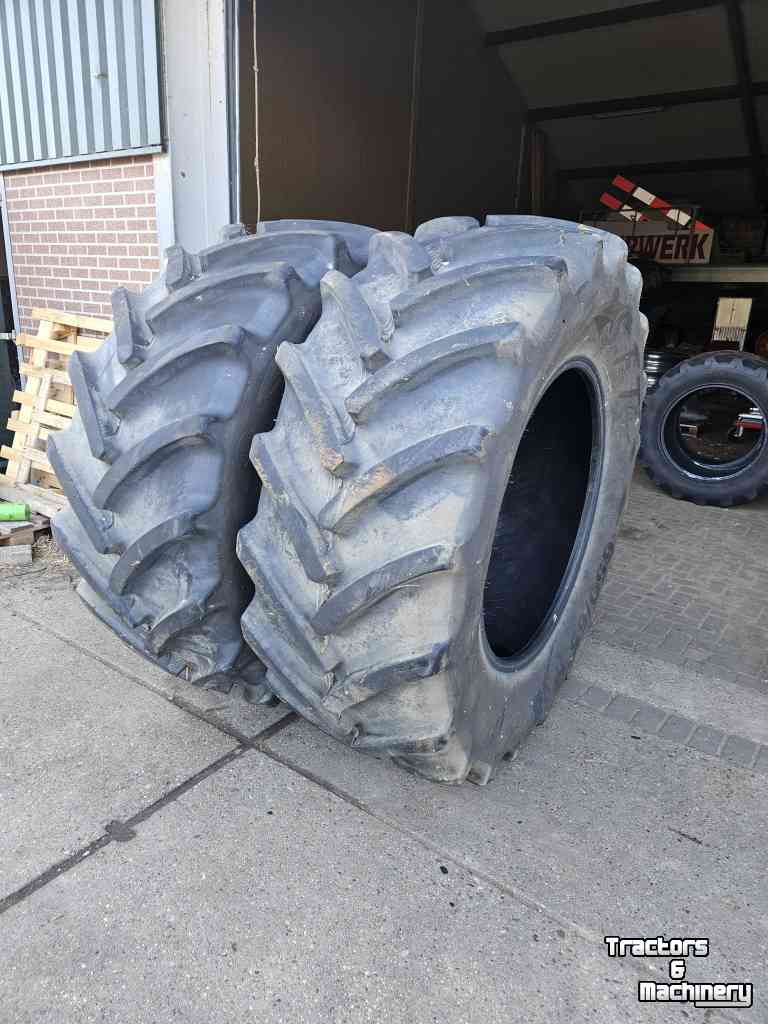 Räder, Reifen, Felgen & Distanzringe Mitas 650/65R38 STF. 52 mm