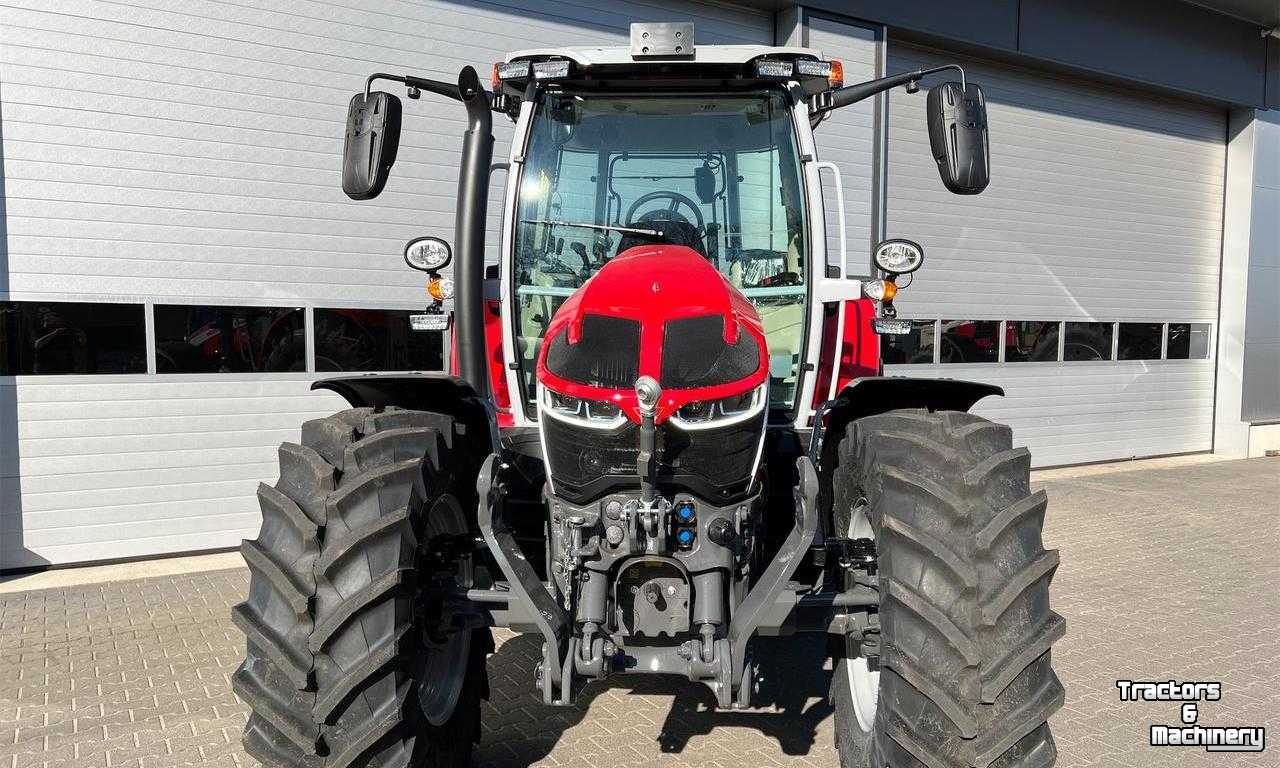 Schlepper / Traktor Massey Ferguson 5S125 Dyna-6 Efficient
