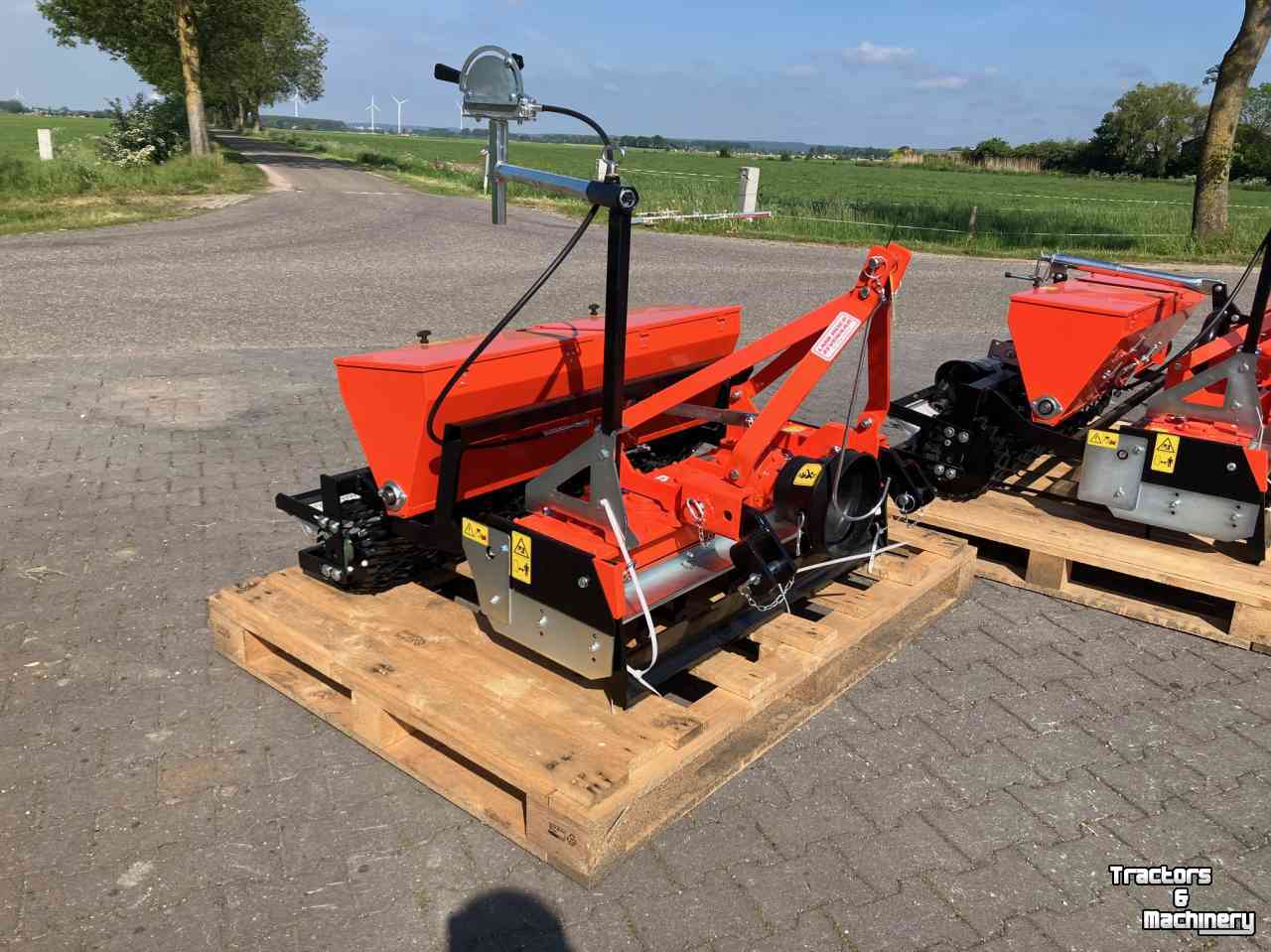 Sämaschine-Kombination Kubota MTZ120-135,150-170  zaaicombinatie  rotorkopeg zaaimachine  R2