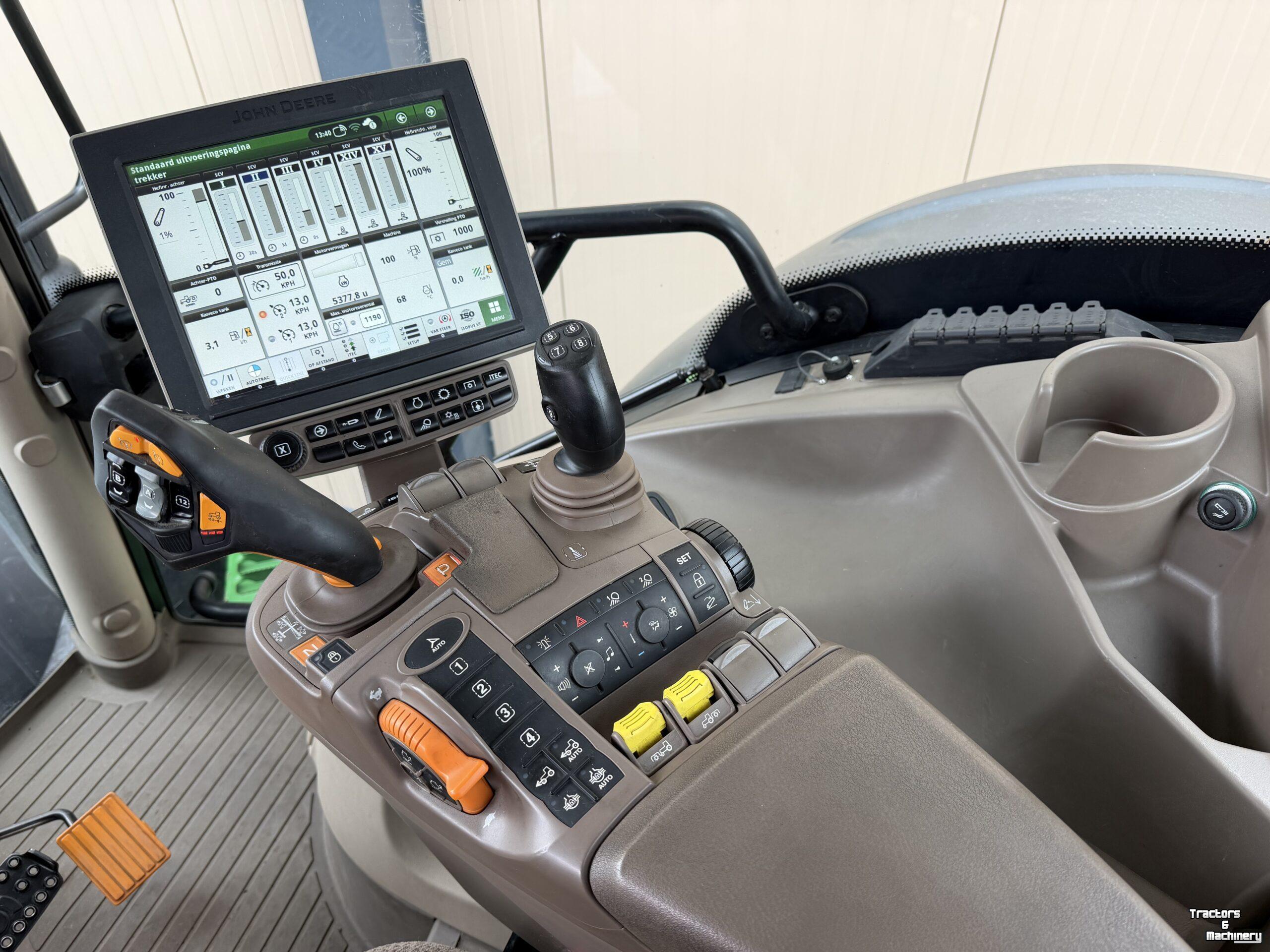 Schlepper / Traktor John Deere 6175R