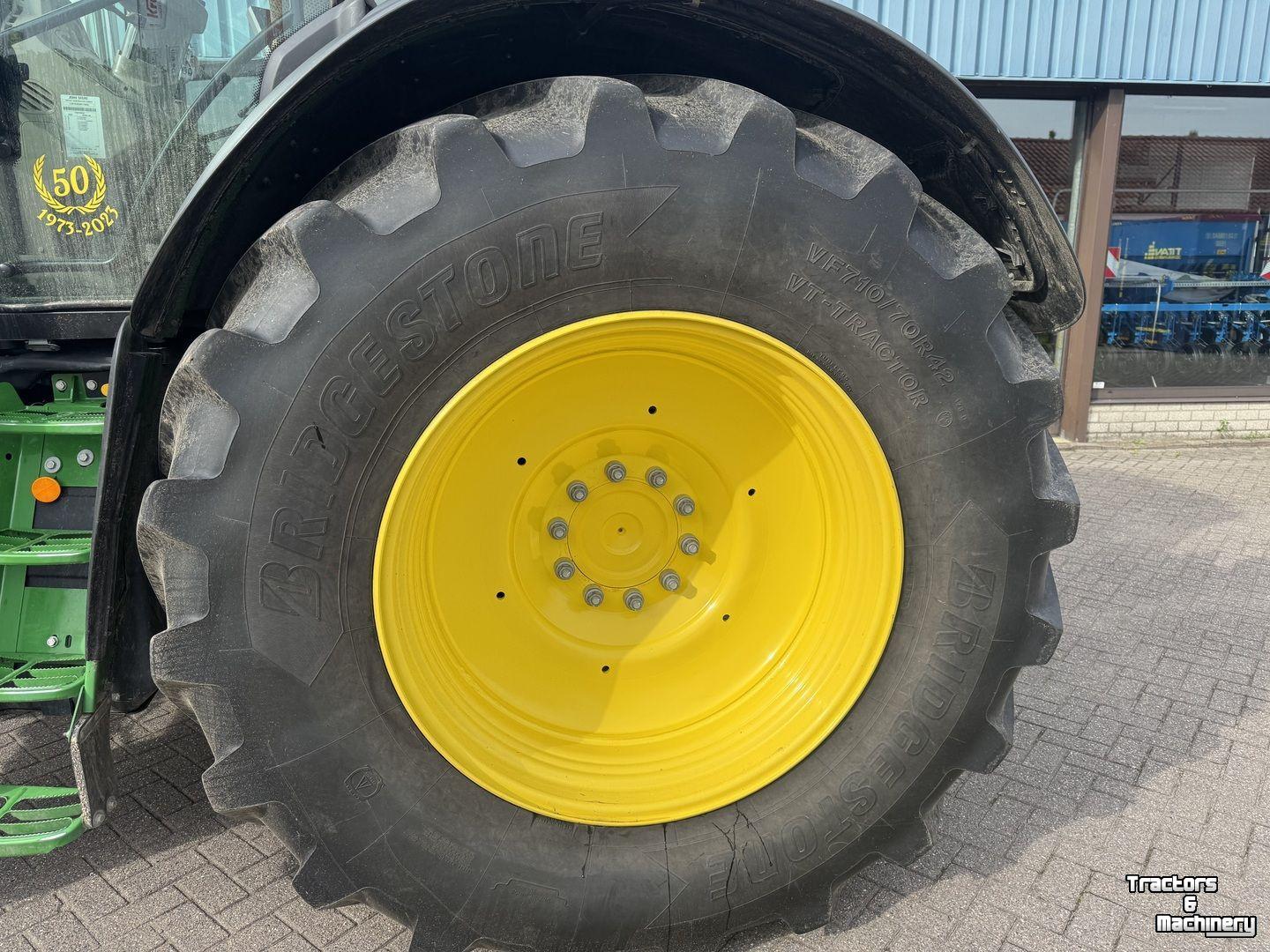 Schlepper / Traktor John Deere 6R 195