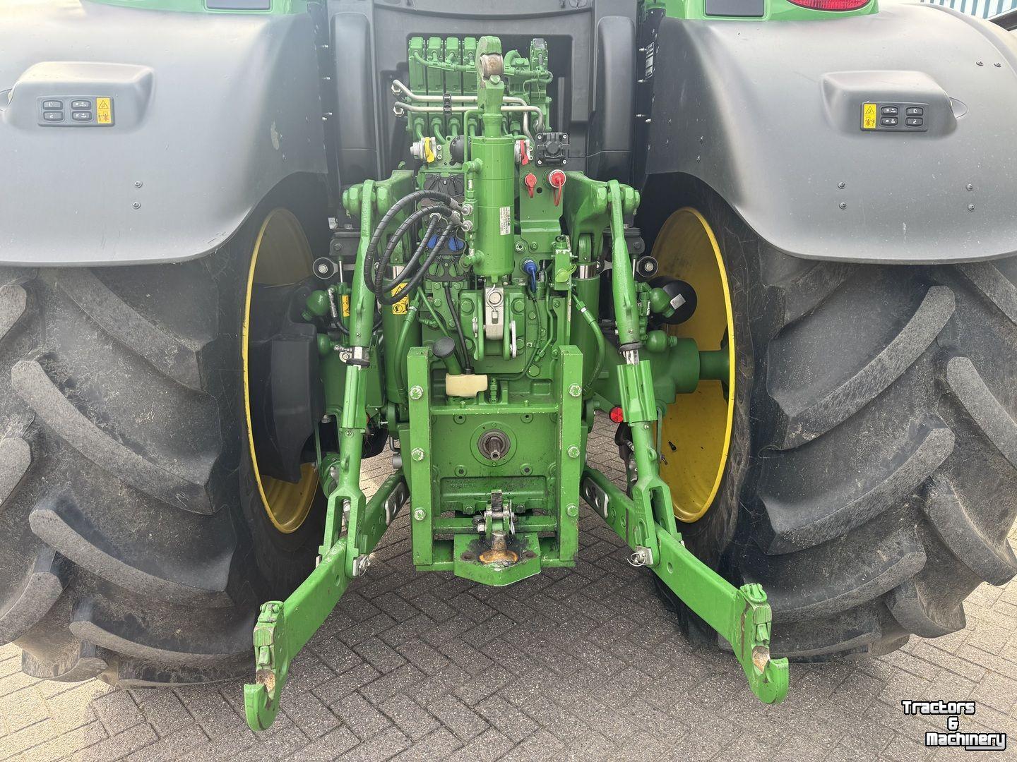 Schlepper / Traktor John Deere 6R 195
