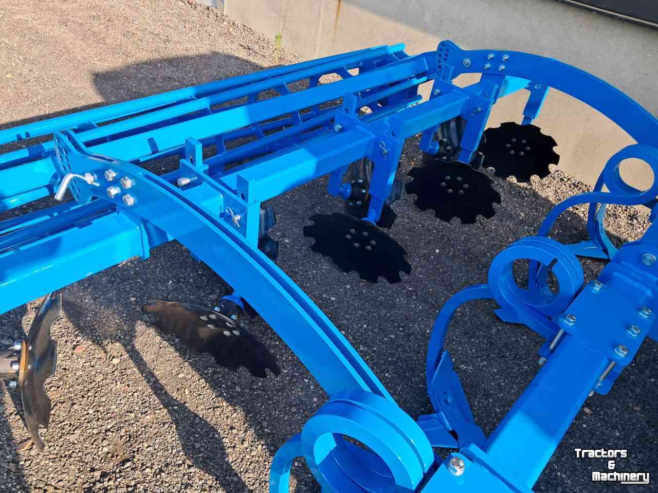 Grubber  InterTech vleugelschaar cultivator 3M smaragd
