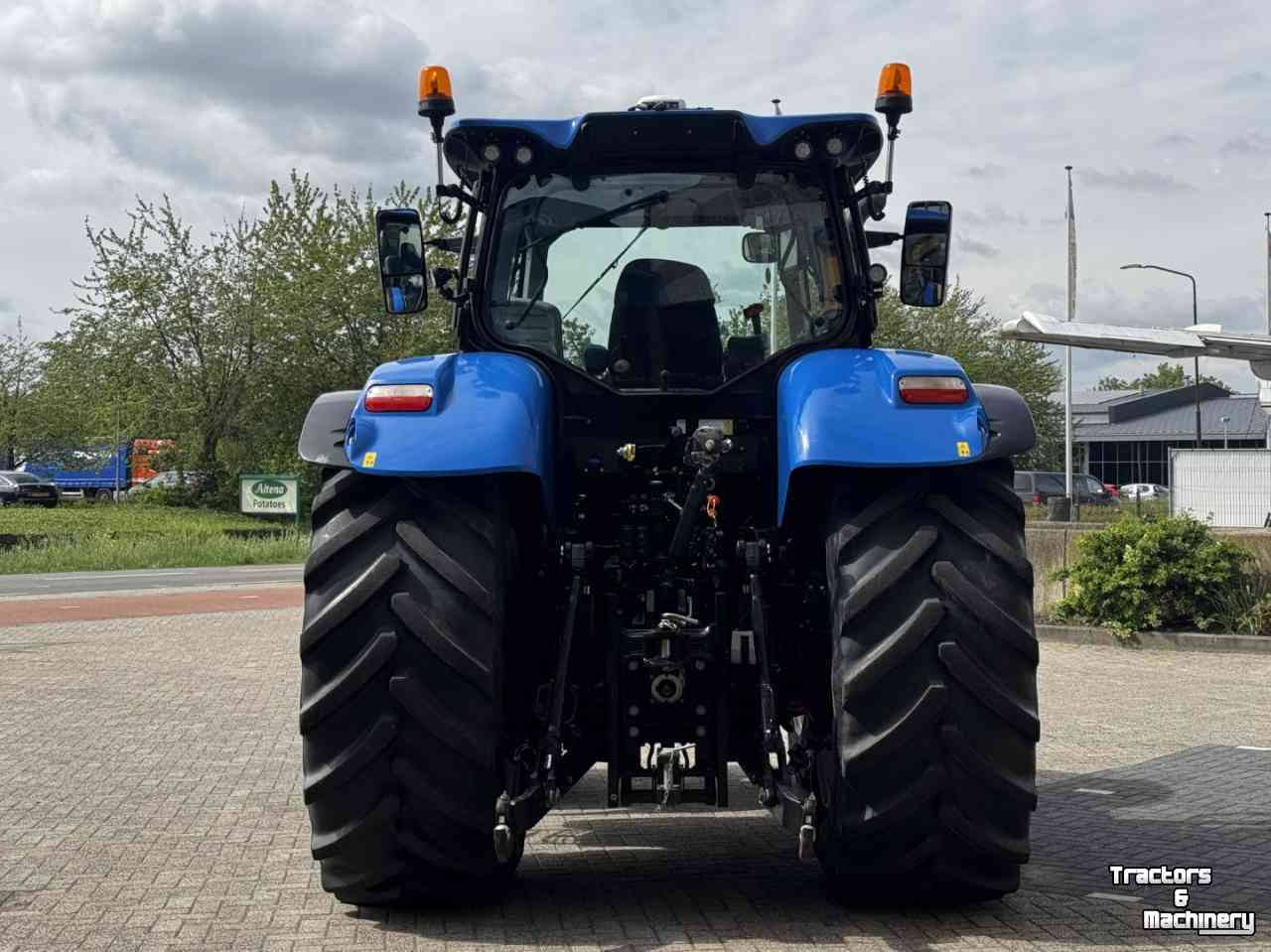 Schlepper / Traktor New Holland T7.245PC Stage V Fronthef Lucht Hydr rem  GPS 50km