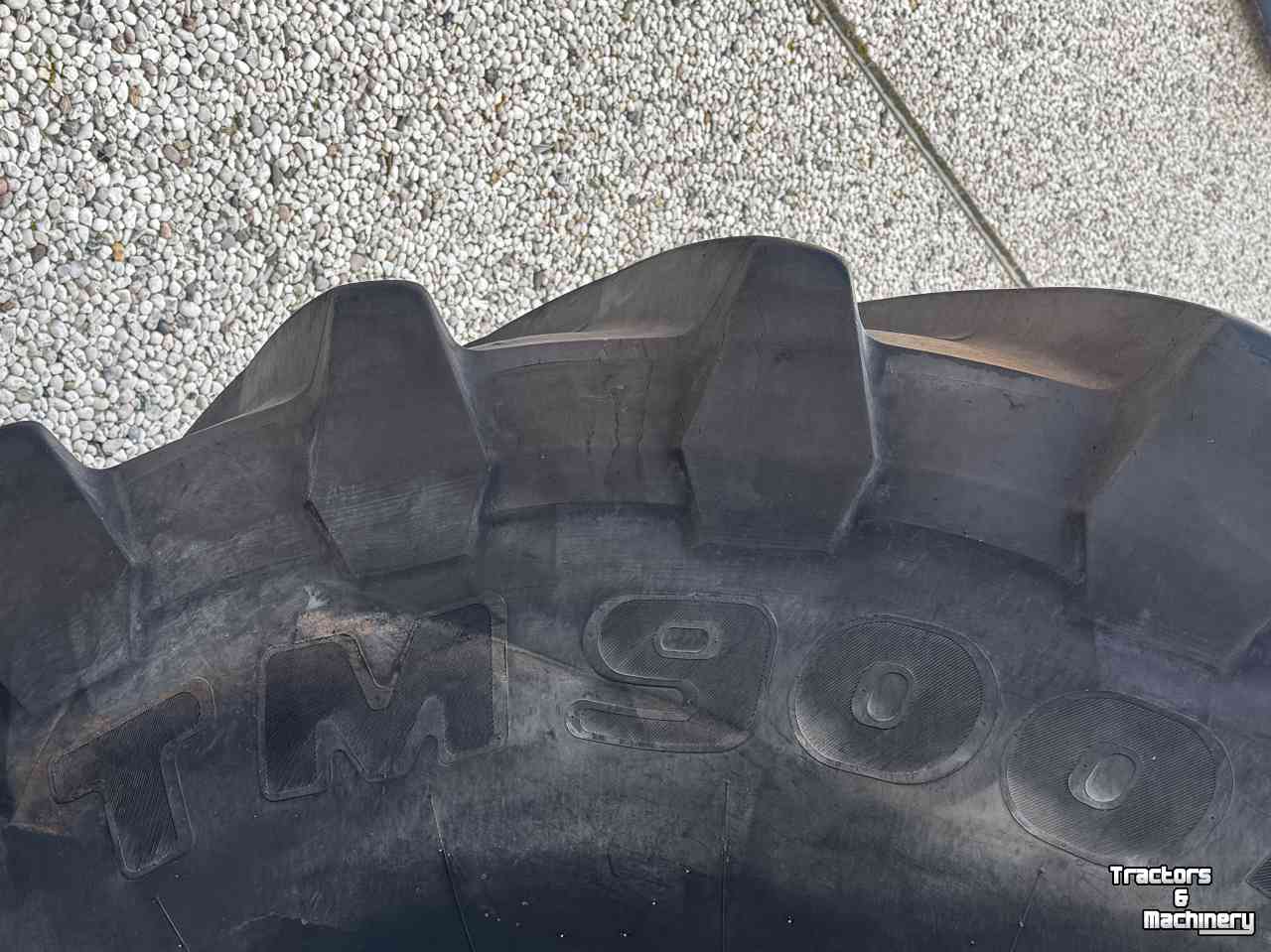 Räder, Reifen, Felgen & Distanzringe Trelleborg Set TM900  800/70R38 op velg asgat 280/335/10gaats  48mm