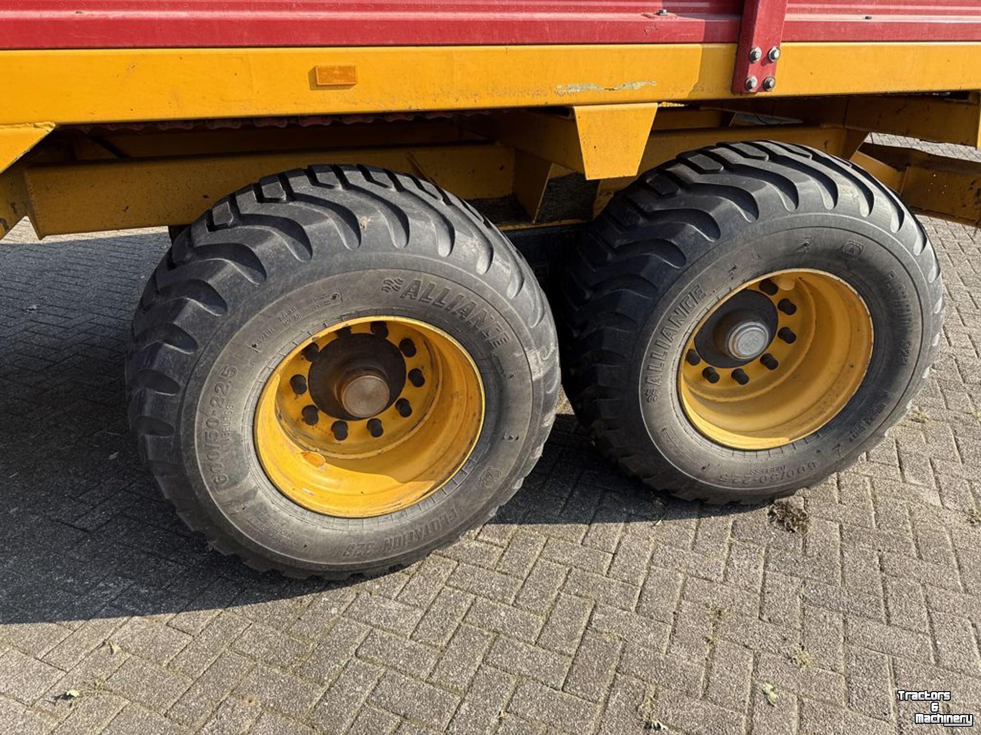 Lade- und Dosierwagen Schuitemaker Rapide 135