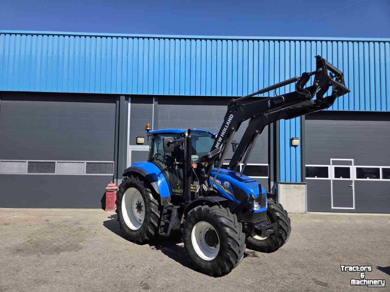 Schlepper / Traktor New Holland T5.95 EC