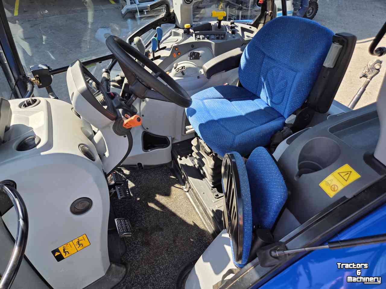 Schlepper / Traktor New Holland T5.95 EC