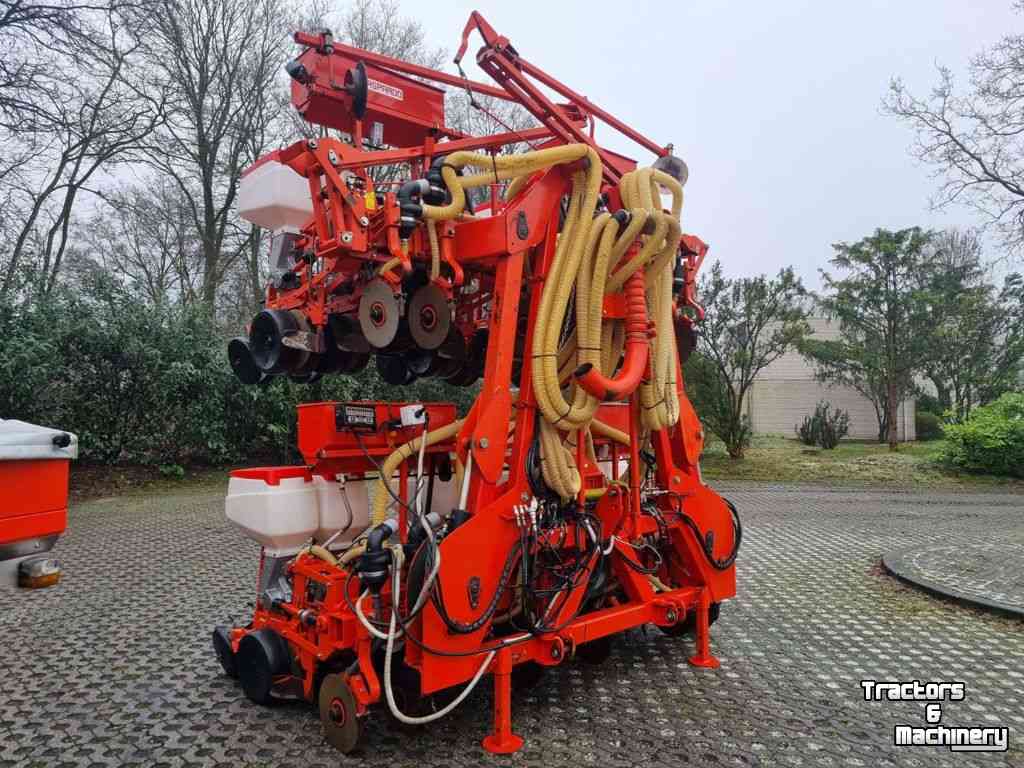 Einzelkornsägeräte Gaspardo MTI 12 Zaaimachine + Kuhn Venta TF 702 Front-Tank