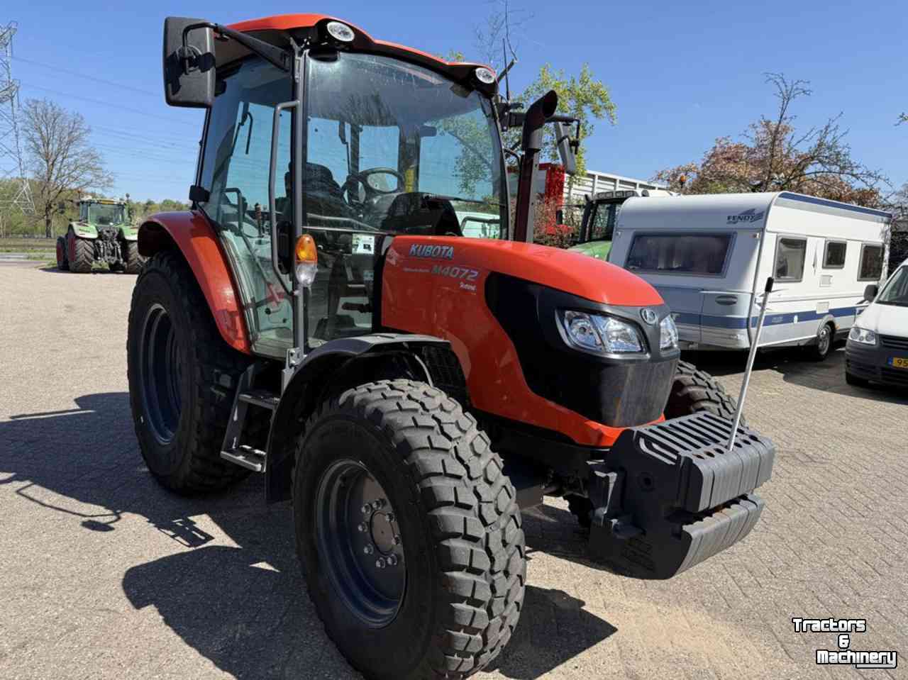 Schlepper / Traktor Kubota M7042