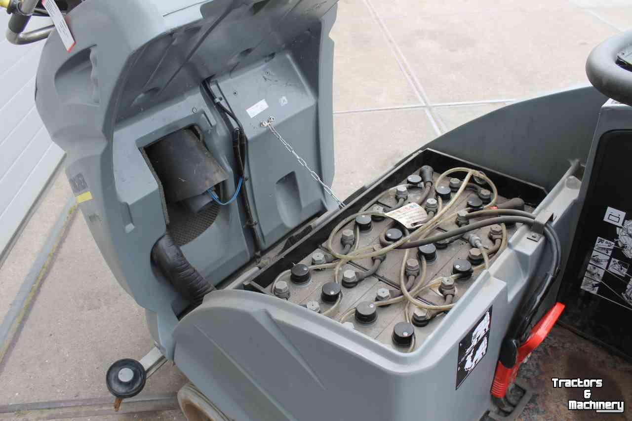 Scheuersaugmaschinen Karcher B140R BP-PACK schrobmachine schrob/zuigmachine Kärcher