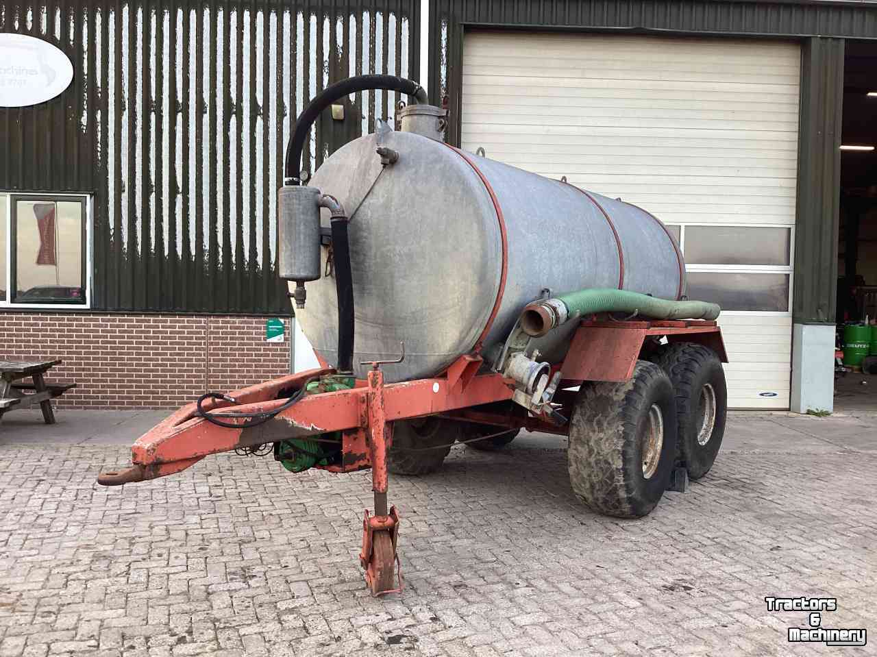 Gülletankwagen / Güllefässer Kaweco 8000 Mesttank