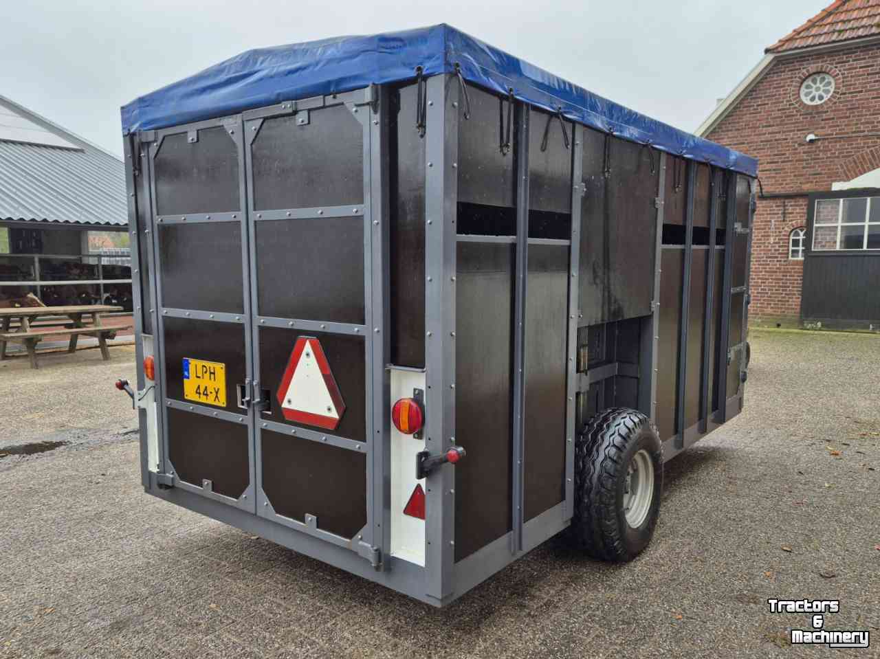 Sonstiges Landwirtschaftliche Transportmaschinen und Zubehör  Veewagen 4x2m hydraulisch zakken heffen