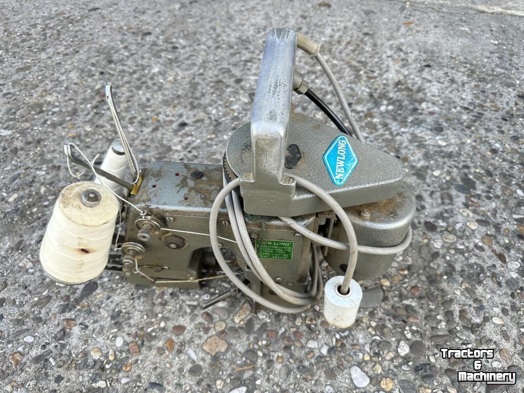 Diverse Gebrauchte Teile New Long NP-3 II Zakkennaaimachine