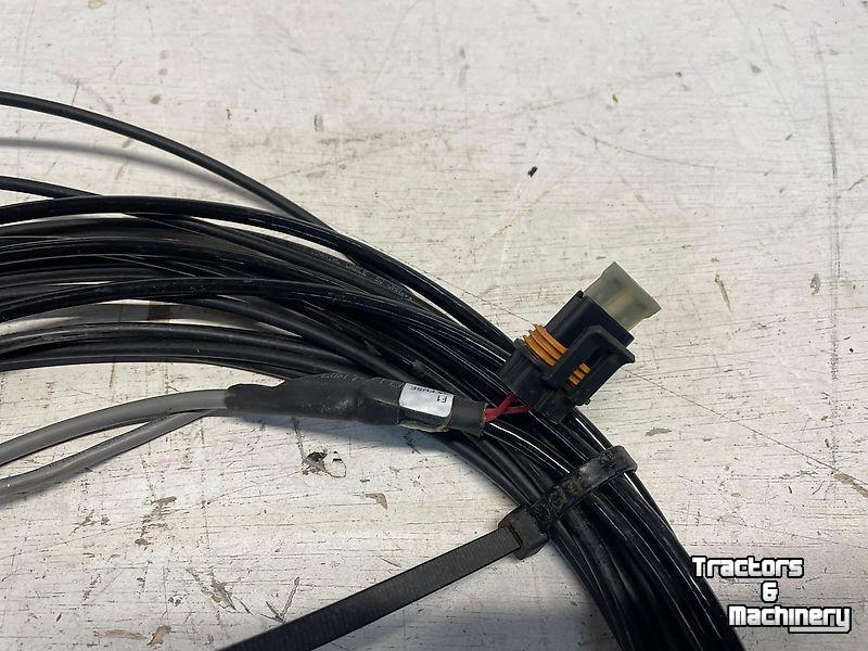 GPS Lenksystemen und Zubehör Trimble GPS antenne type 372 met modem en RTK unlock