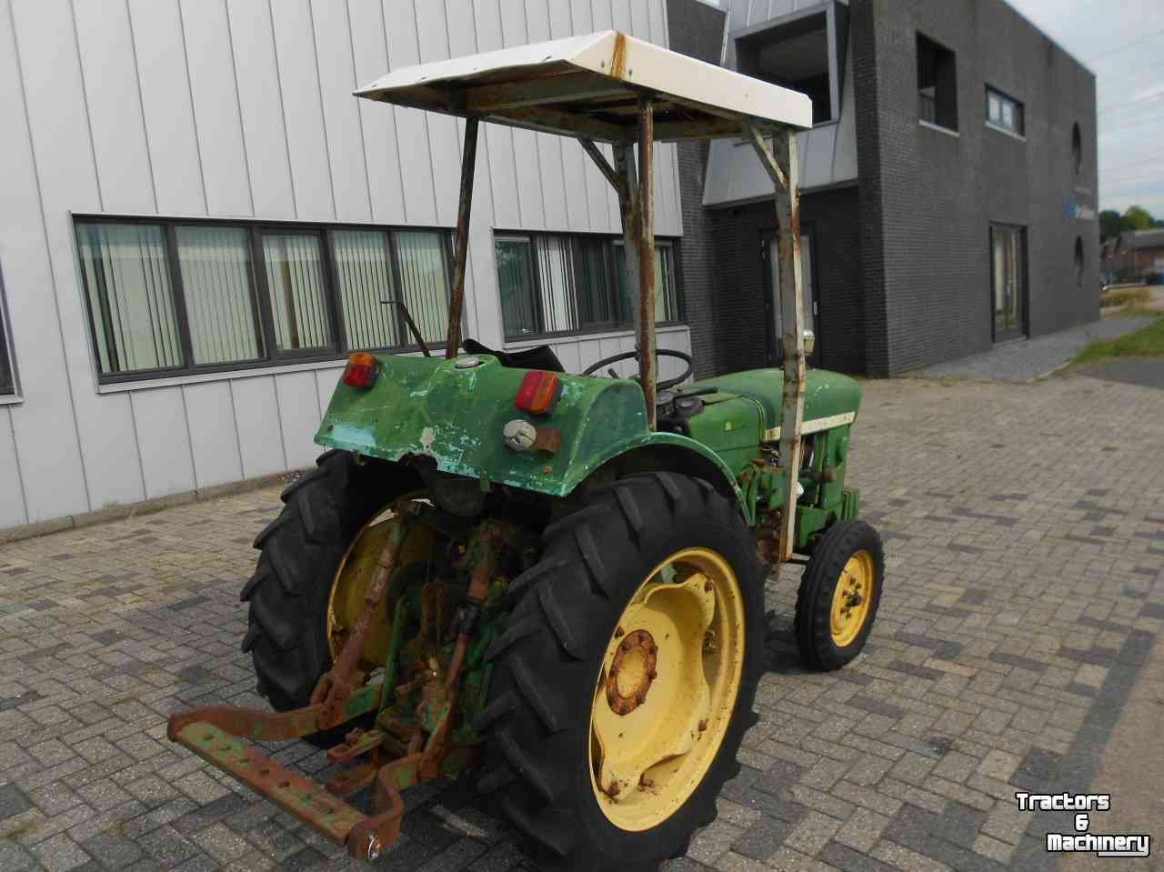 Obsttraktor John Deere 1020 v