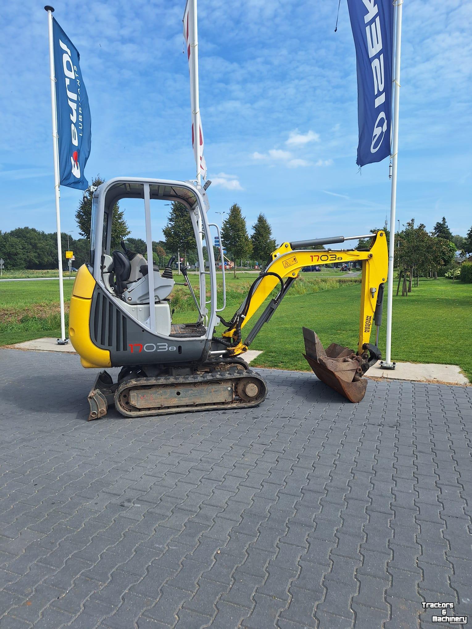 Minibagger Wacker Neuson Wacker Neuson kraan                                 1703