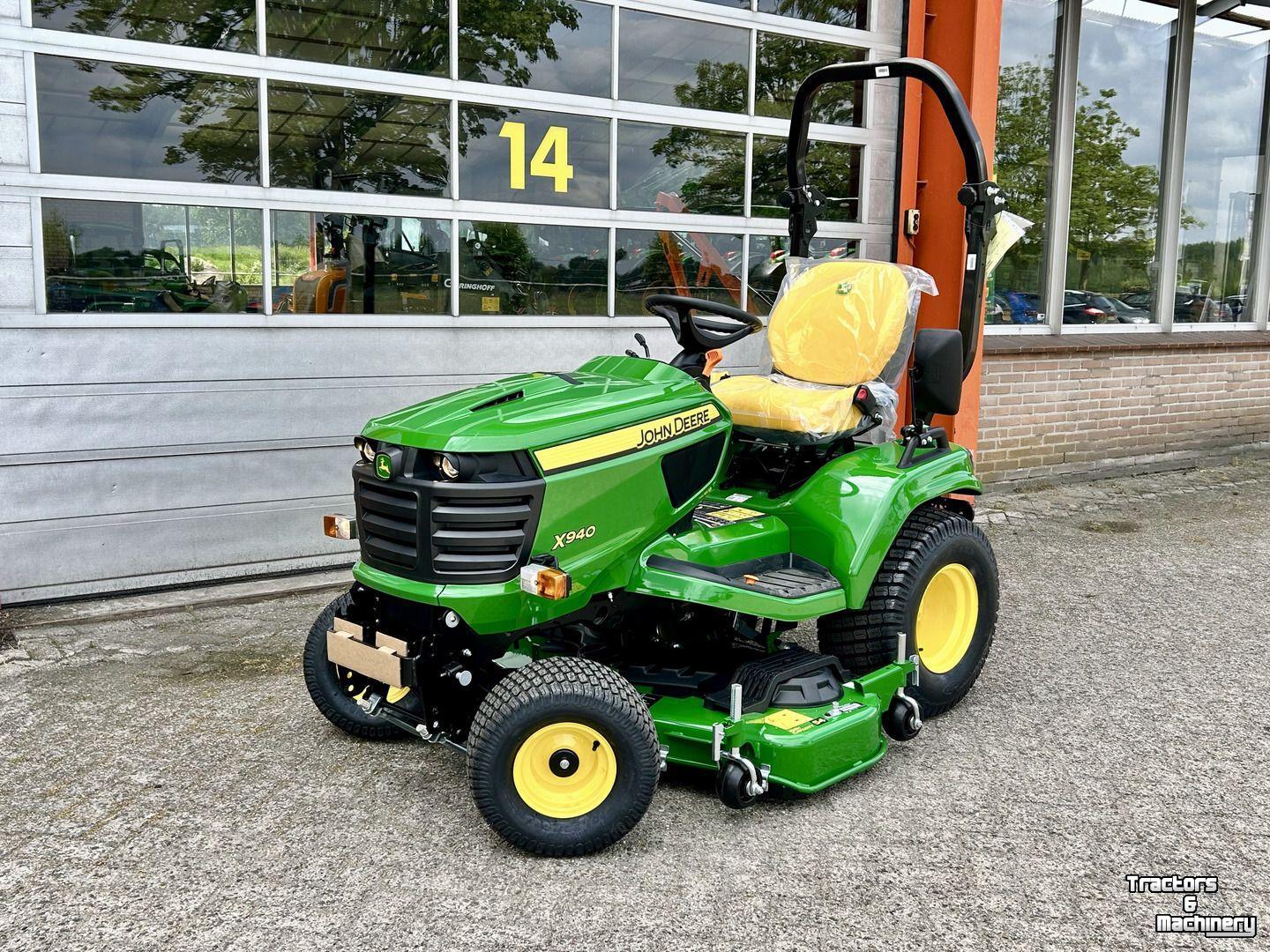Aufsitzrasenmäher John Deere X940