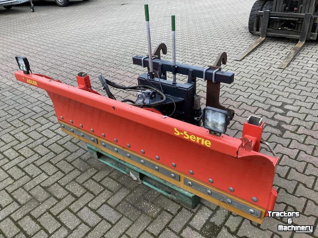 Sonstiges Anbauteile und Zubehör Adler Sneeuwschuif met Giant of JCB aanspan