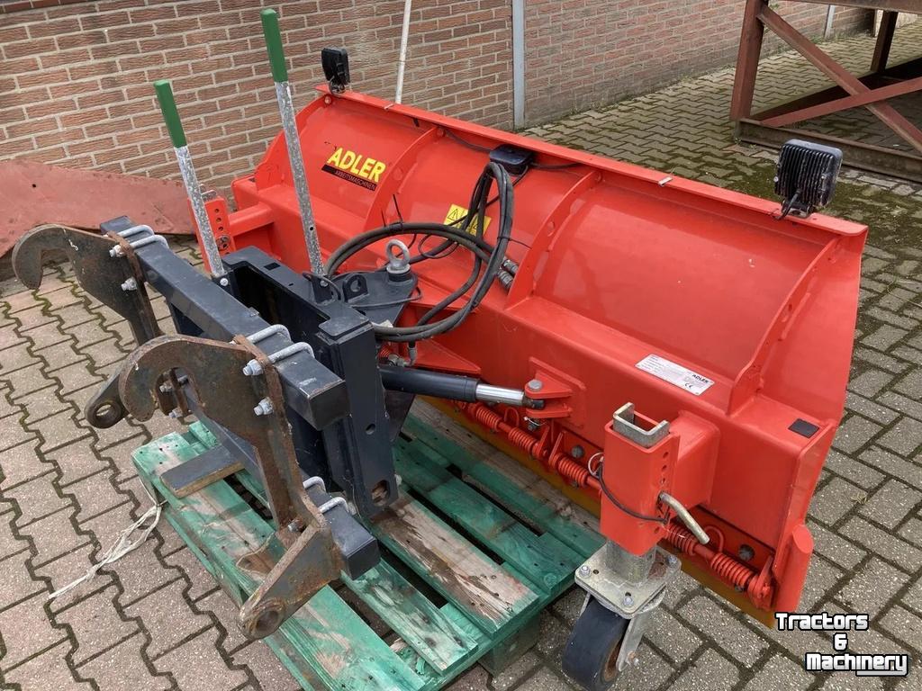 Sonstiges Anbauteile und Zubehör Adler Sneeuwschuif met Giant of JCB aanspan