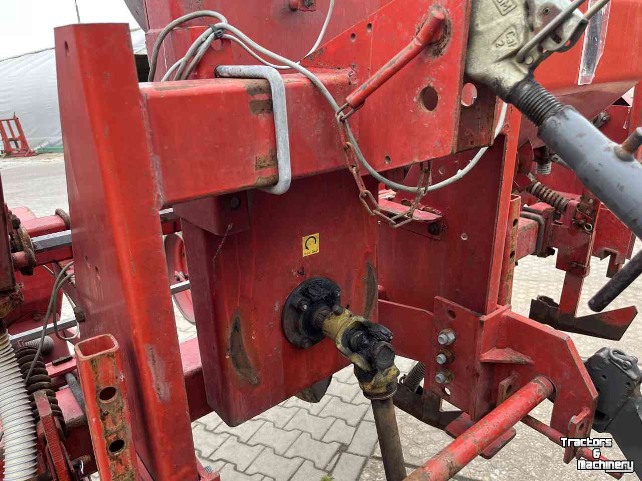 Drillmaschine Becker 4 rijer maiszaaimachine