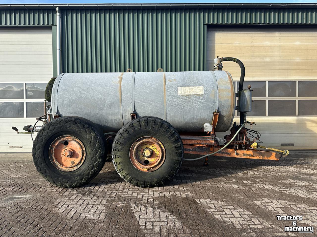 Gülletankwagen / Güllefässer Jako Jako waterwagen/ mesttank