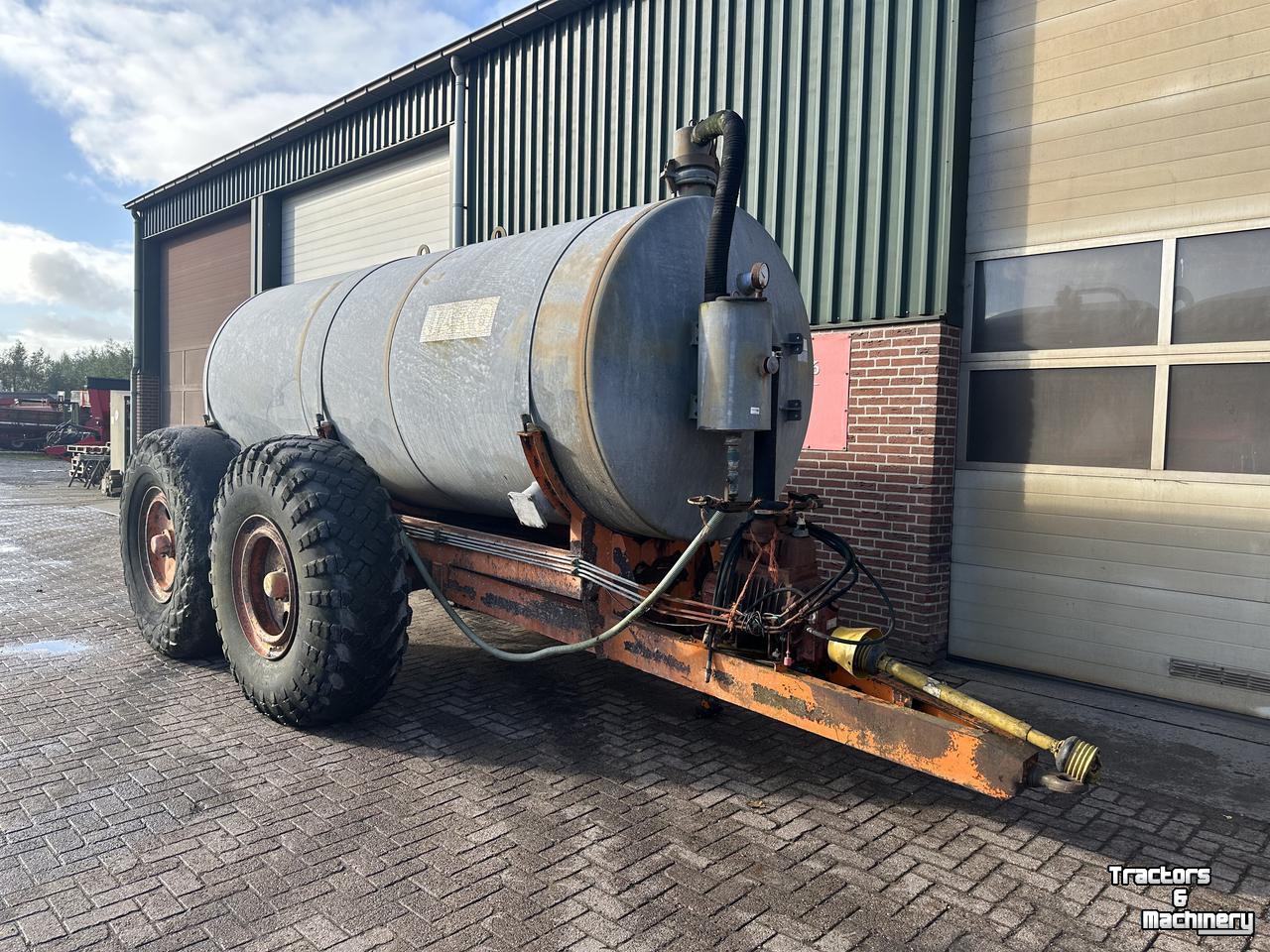 Gülletankwagen / Güllefässer Jako Jako waterwagen/ mesttank