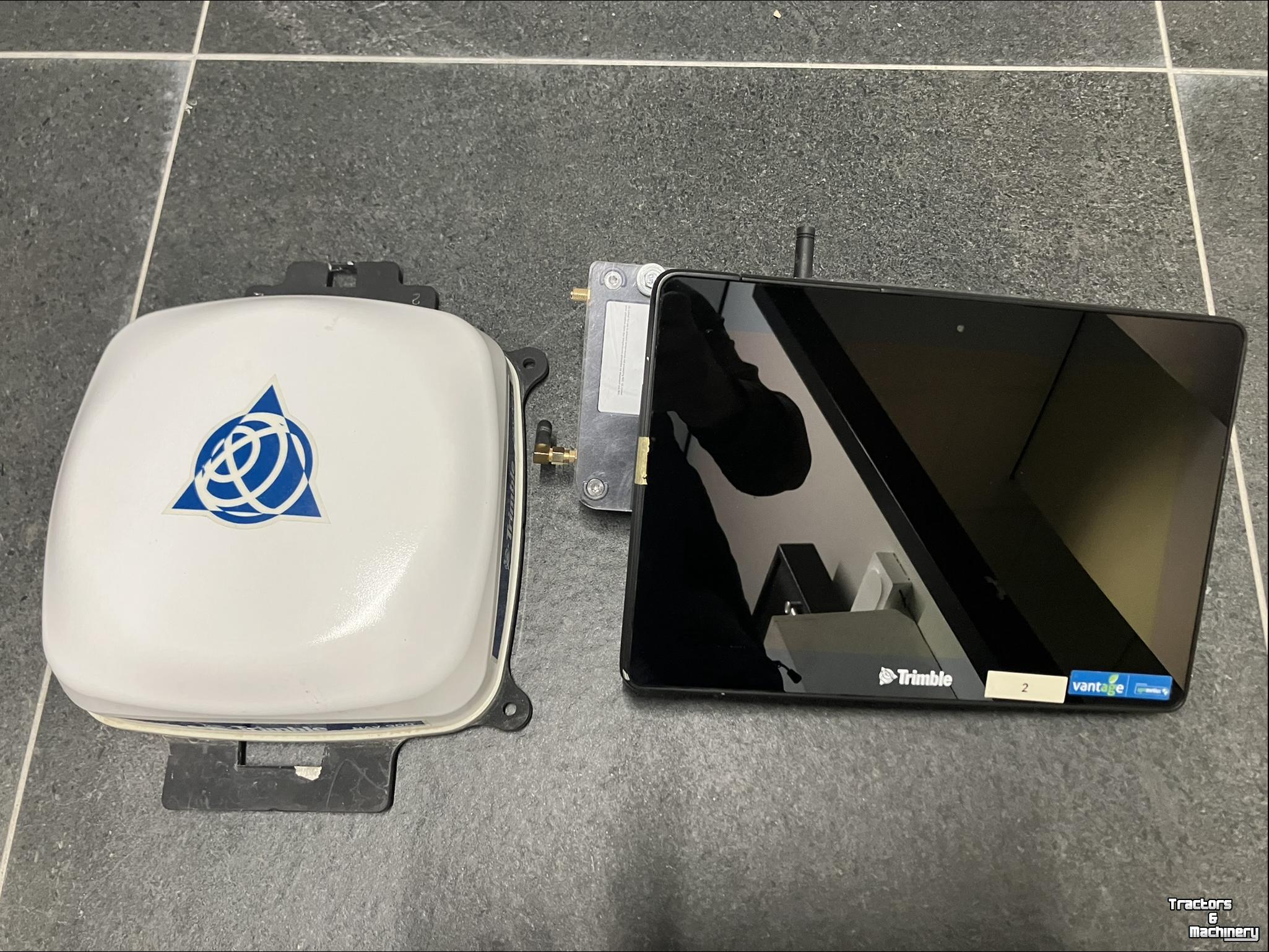 GPS Lenksystemen und Zubehör Trimble GFX 750 met NAV 900 RTK NET