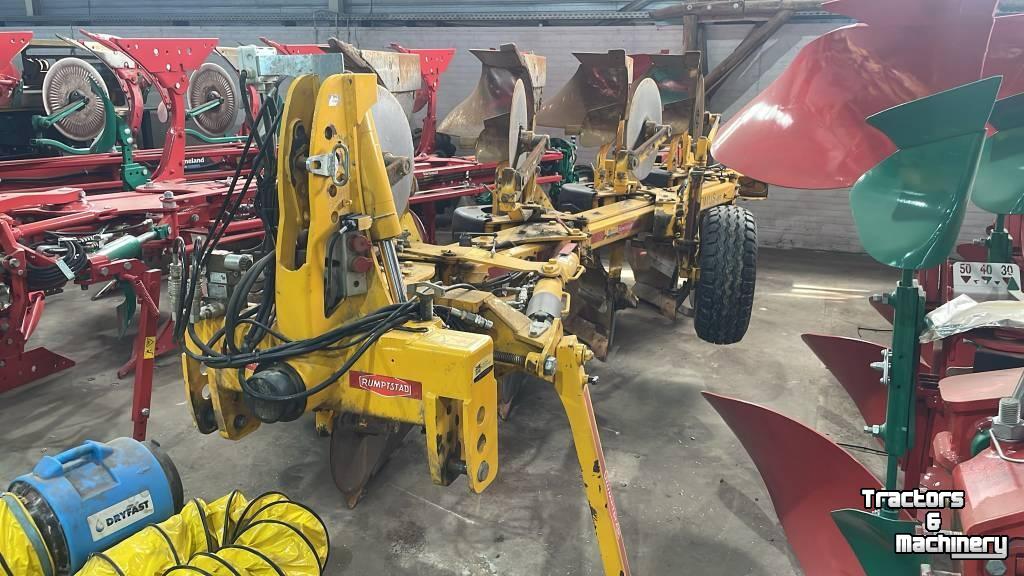 Pflüge  Optimus 4schaar ploeg