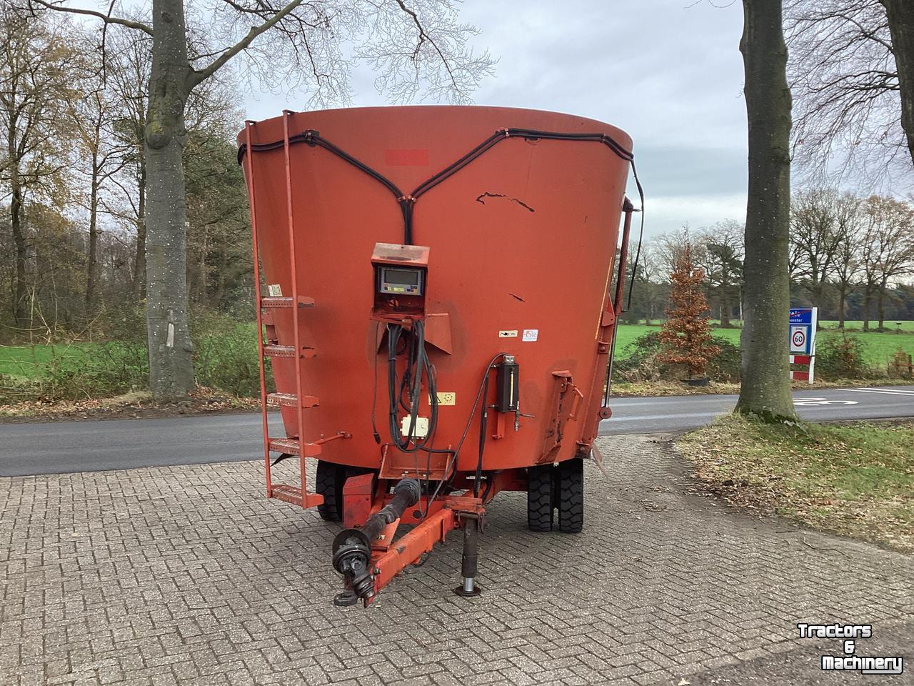 Futtermischwagen RMH UAV 14 C