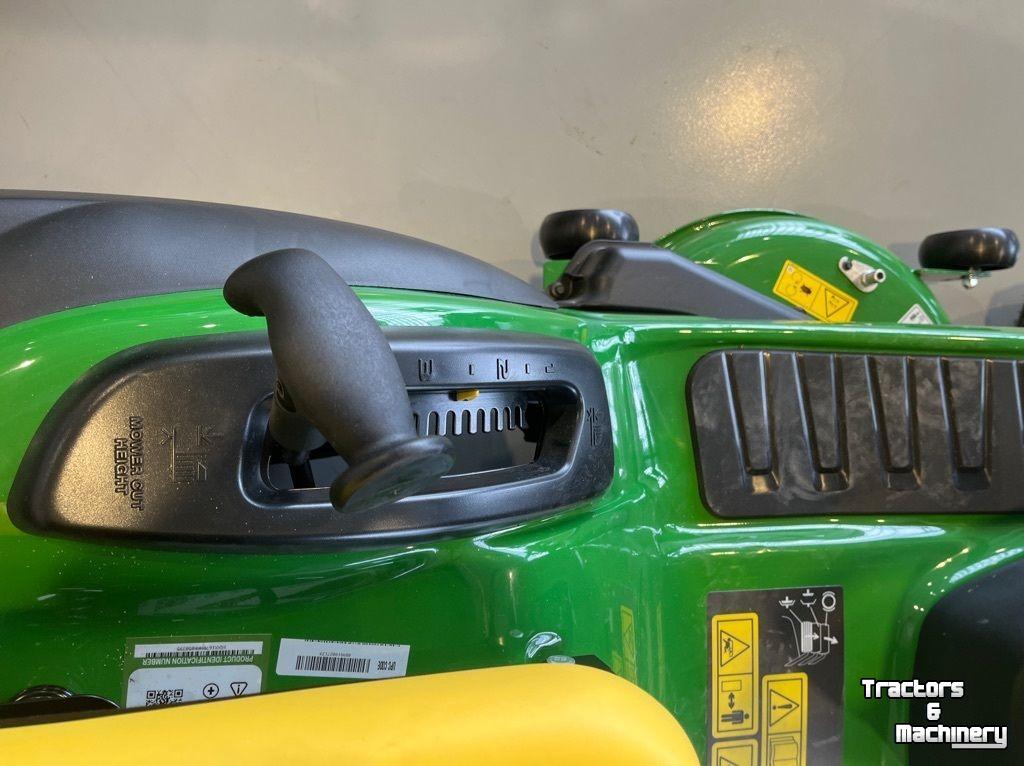Aufsitzrasenmäher John Deere X167R